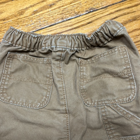 Old Navy brown infants cargo pants. Elastic back. 18-24 months. Brown. - Picture 5 of 7